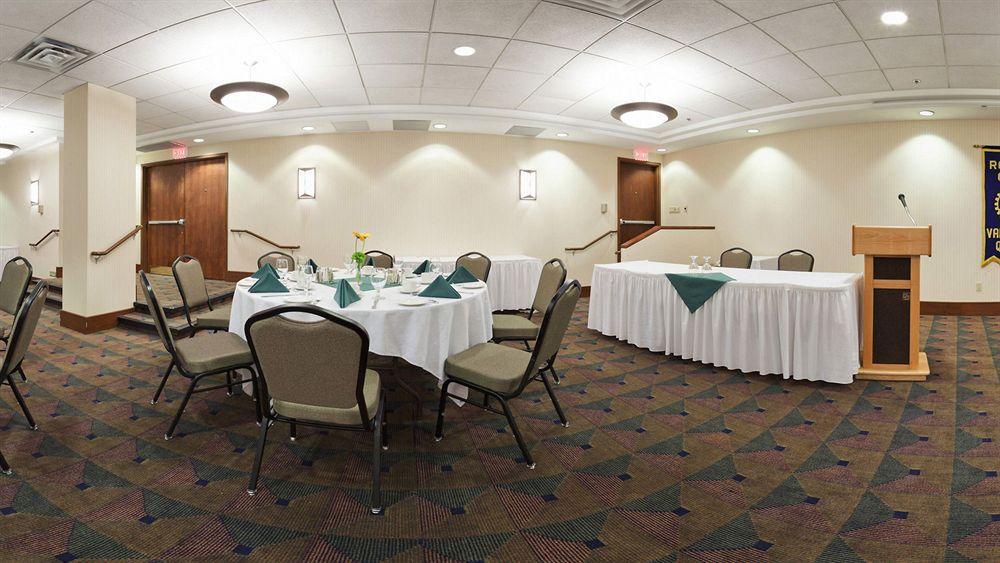 וונקובר Park Inn & Suites By Radisson מראה חיצוני תמונה