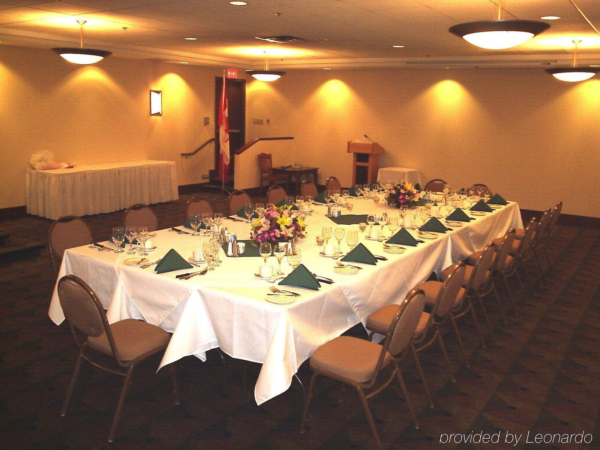 וונקובר Park Inn & Suites By Radisson מסעדה תמונה