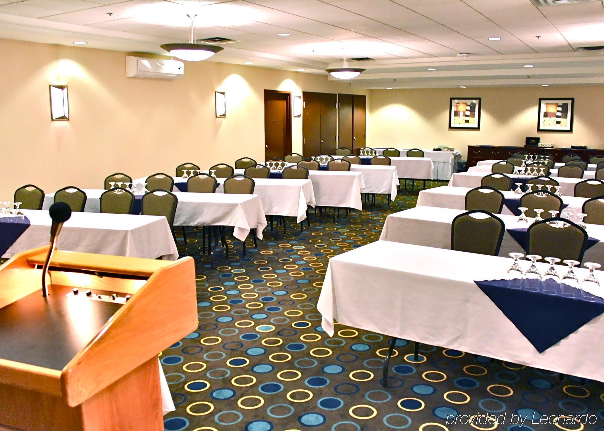 וונקובר Park Inn & Suites By Radisson מראה חיצוני תמונה