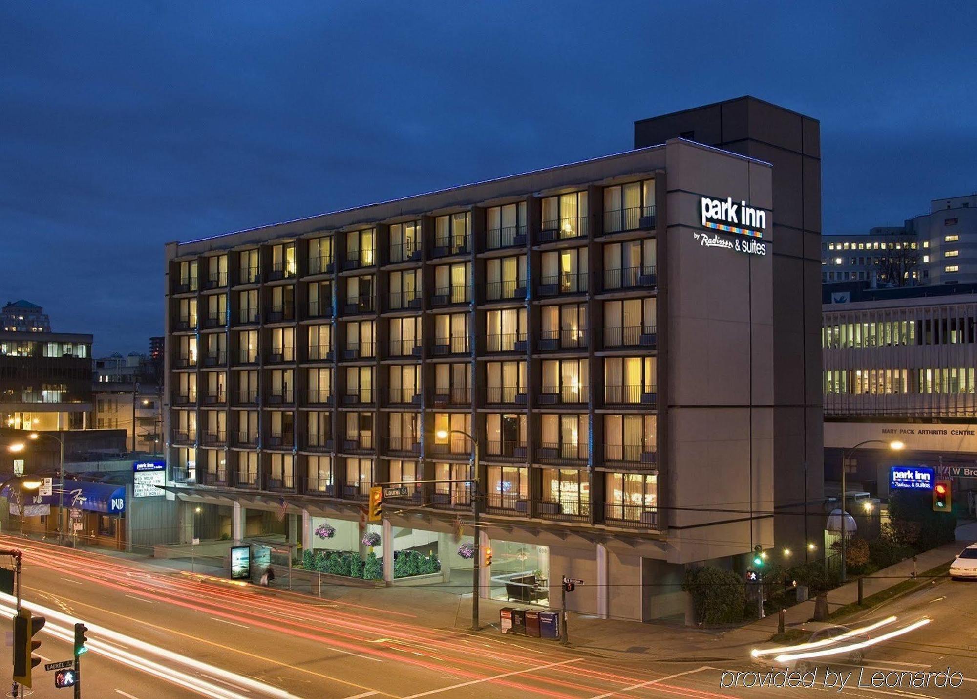וונקובר Park Inn & Suites By Radisson מראה חיצוני תמונה