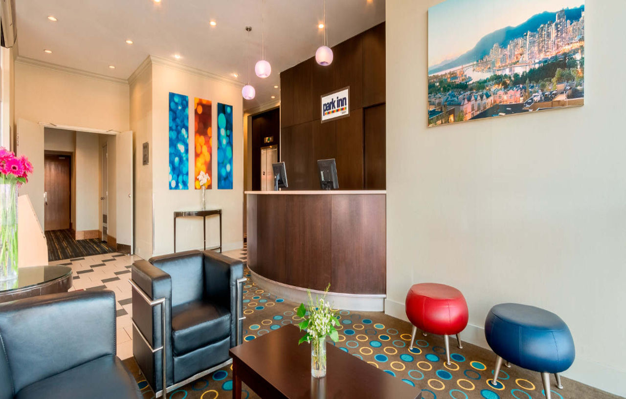 וונקובר Park Inn & Suites By Radisson מראה חיצוני תמונה
